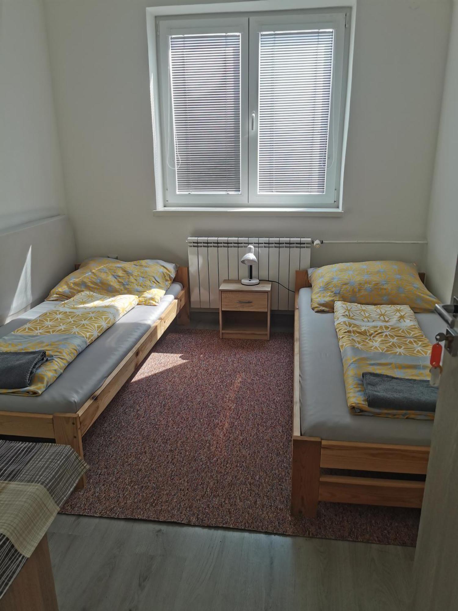 Living Bratislava & Bus Station & Mlynske Nivy公寓 外观 照片