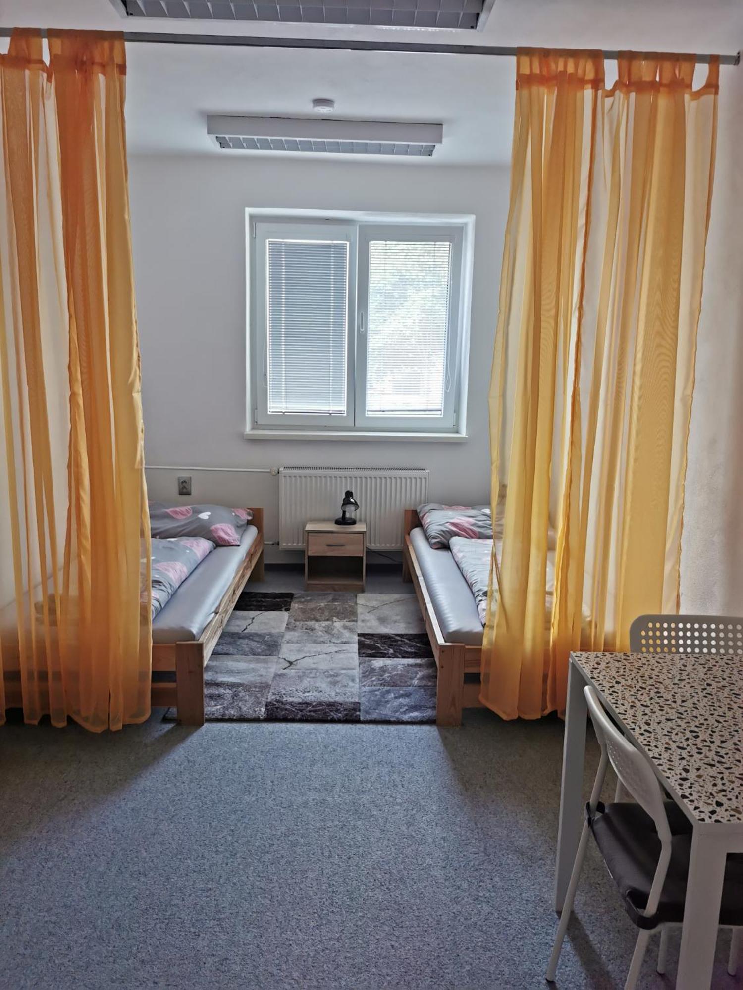 Living Bratislava & Bus Station & Mlynske Nivy公寓 外观 照片